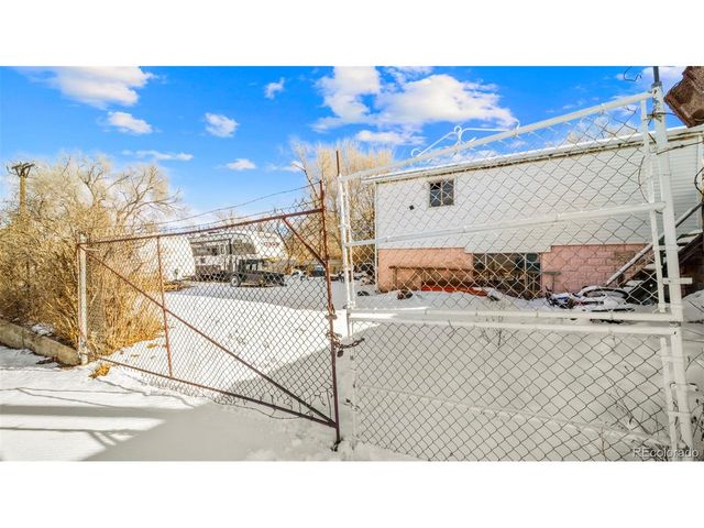 2516 E San Miguel St, Colorado Springs, CO 80909