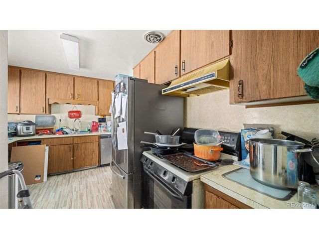 2516 E San Miguel St, Colorado Springs, CO 80909