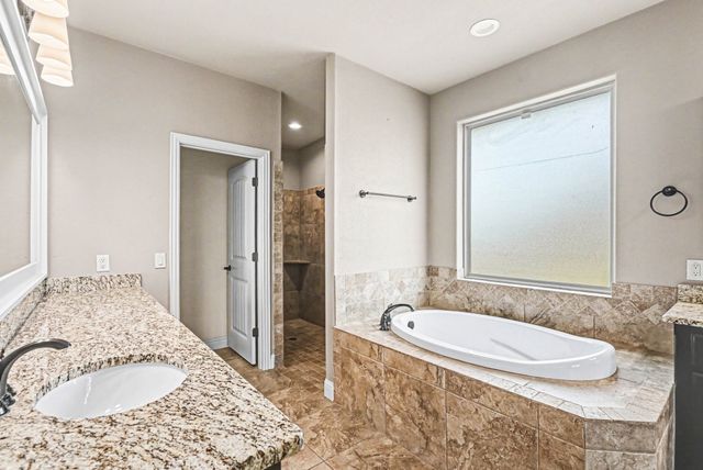 104 Stanford Lane, Springtown, TX 76082