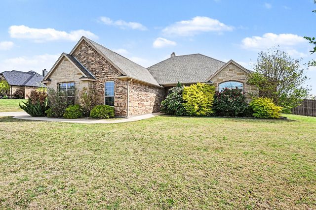 104 Stanford Lane, Springtown, TX 76082