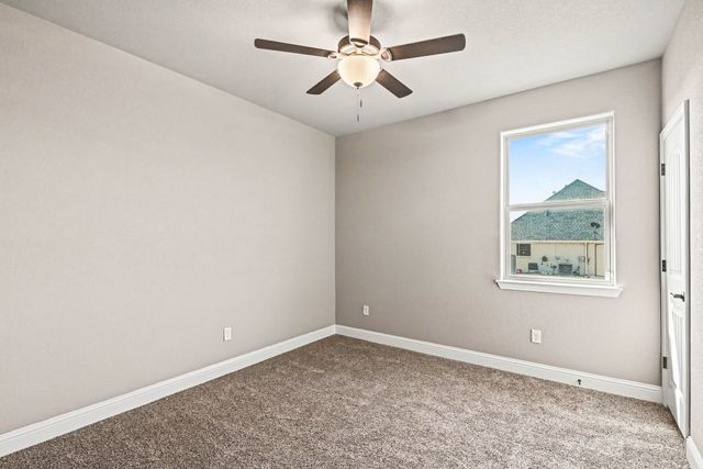 104 Stanford Lane, Springtown, TX 76082