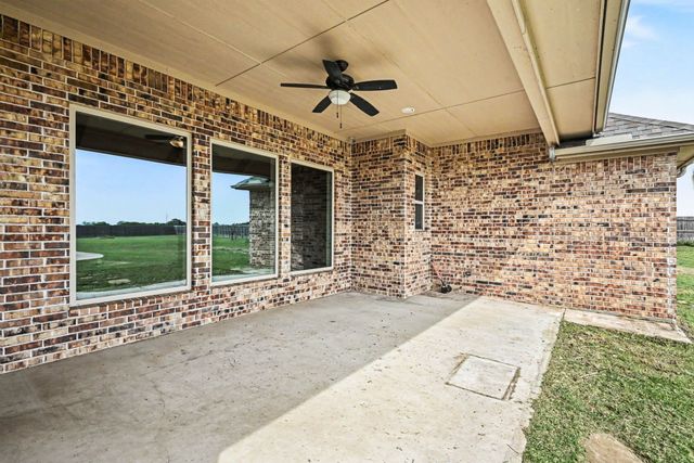 104 Stanford Lane, Springtown, TX 76082