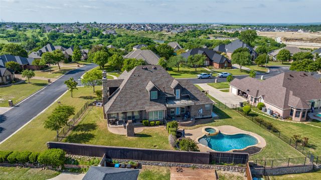 8813 Summit Point Court, Fort Worth, TX 76179