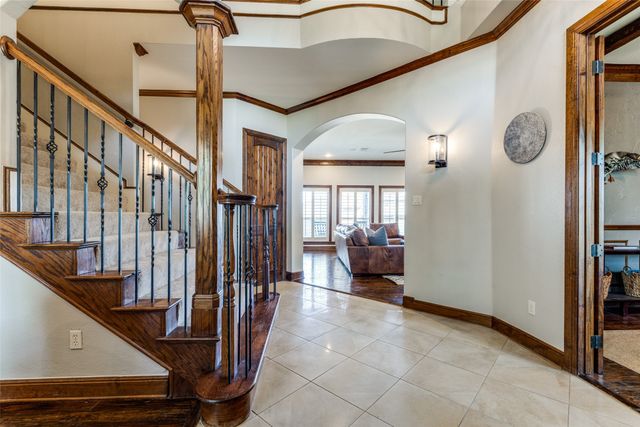 8813 Summit Point Court, Fort Worth, TX 76179
