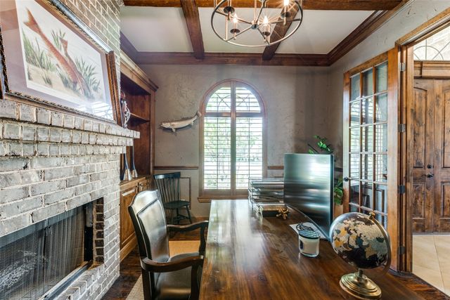 8813 Summit Point Court, Fort Worth, TX 76179