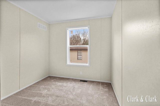 6900 Knottypine Street NE, Rockford, MI 49341