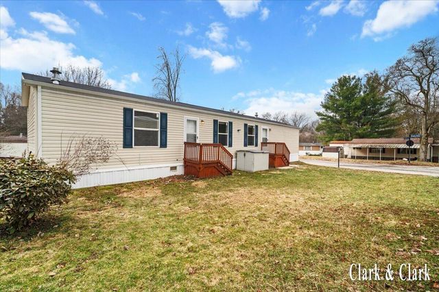 6900 Knottypine Street NE, Rockford, MI 49341