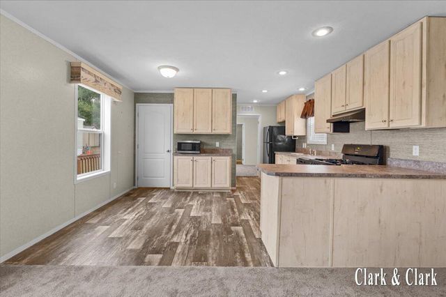 6900 Knottypine Street NE, Rockford, MI 49341