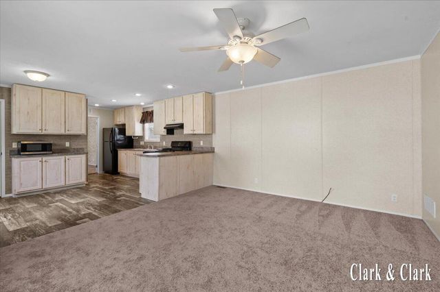 6900 Knottypine Street NE, Rockford, MI 49341