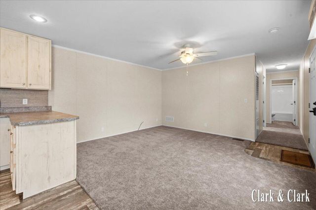 6900 Knottypine Street NE, Rockford, MI 49341