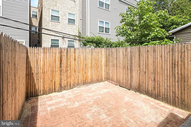3929 BRANDYWINE ST, Philadelphia, PA 19104