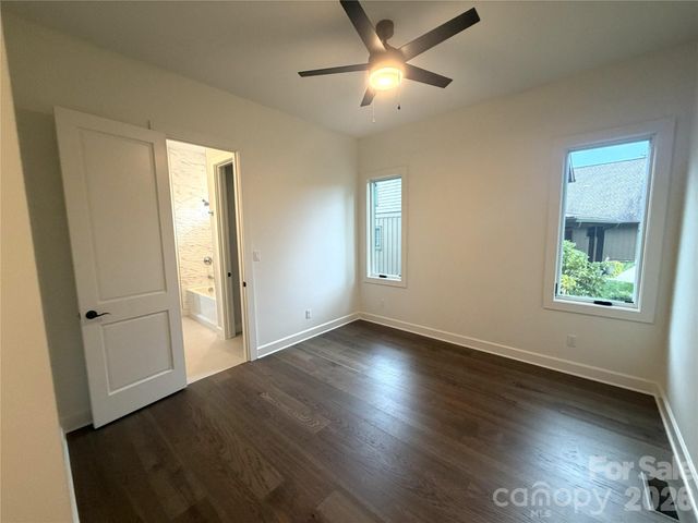 47 Versailles Lane, Asheville, NC 28804
