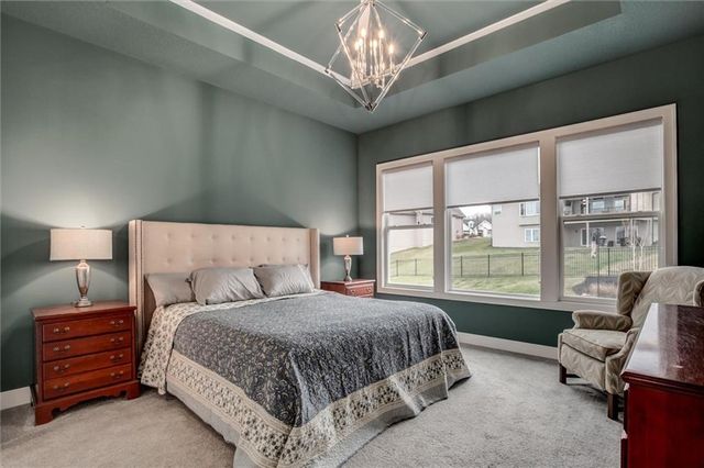 9750 Mcintosh Court, Parkville, MO 64152