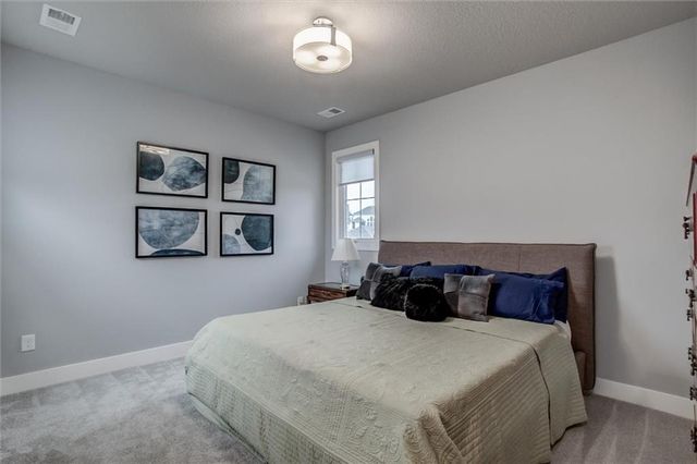 9750 Mcintosh Court, Parkville, MO 64152