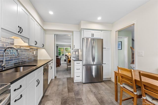 33 Briar Court, Cross River, NY 10518