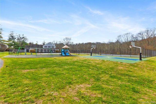 33 Briar Court, Cross River, NY 10518