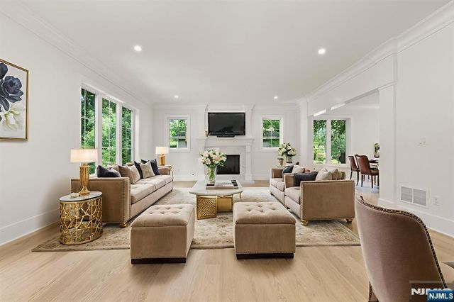 22 Northwood, Demarest, NJ 07627