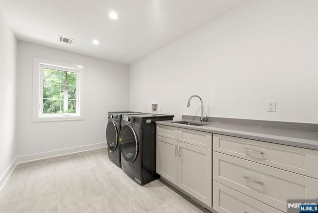 22 Northwood, Demarest, NJ 07627