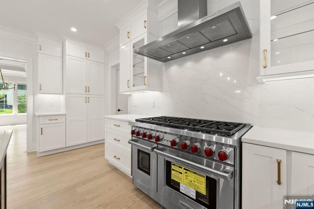 22 Northwood, Demarest, NJ 07627