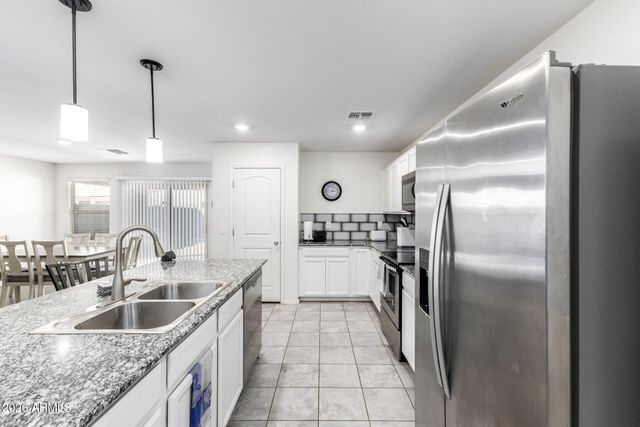 12652 W GLENN Drive, Glendale, AZ 85307