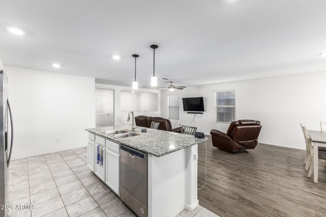 12652 W GLENN Drive, Glendale, AZ 85307