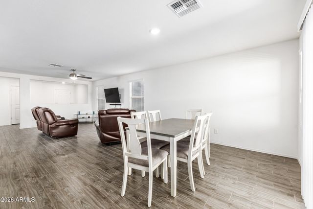 12652 W GLENN Drive, Glendale, AZ 85307