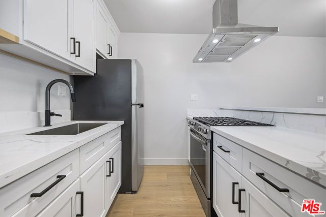 1701 Westmoreland Boulevard 11, Los Angeles, CA 90006