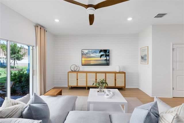 435 MEADOWLAND POINT, Oviedo, FL 32765