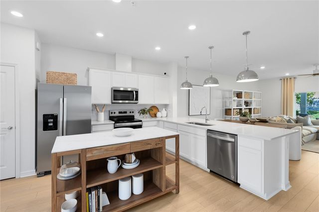 435 MEADOWLAND POINT, Oviedo, FL 32765