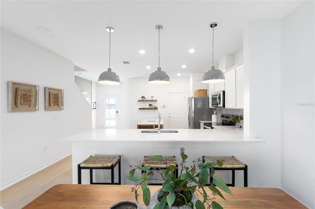 435 MEADOWLAND POINT, Oviedo, FL 32765