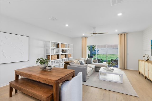 435 MEADOWLAND POINT, Oviedo, FL 32765