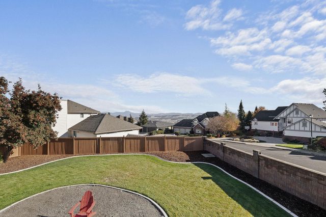 8904 N Bradbury St, Spokane, WA 99208