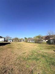 5004 Higgins Street, Houston, TX 77033