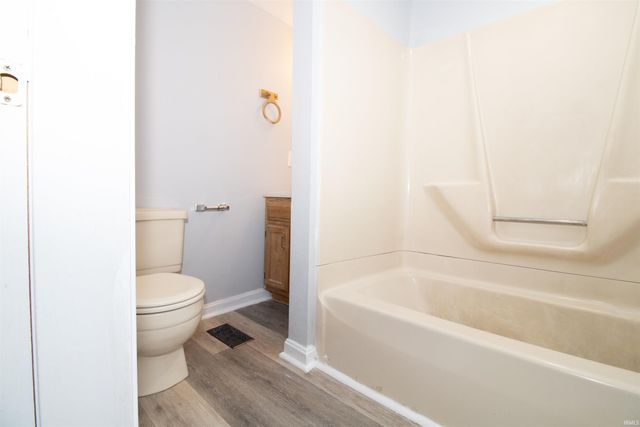 2604 Hillcrest Terrace, Evansville, IN 47712