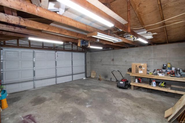 2604 Hillcrest Terrace, Evansville, IN 47712