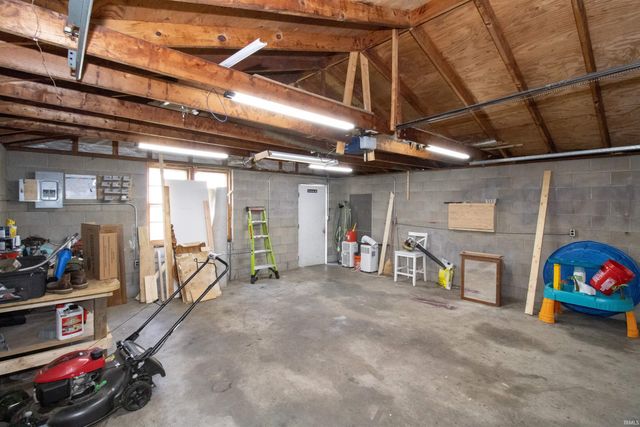 2604 Hillcrest Terrace, Evansville, IN 47712