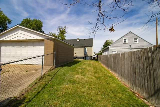 2604 Hillcrest Terrace, Evansville, IN 47712