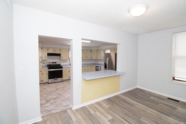 2604 Hillcrest Terrace, Evansville, IN 47712