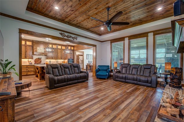 128 RS County Road 3390, Emory, TX 75440