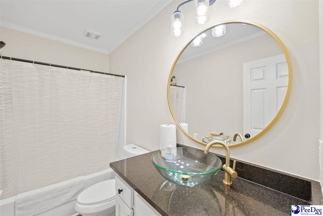 1819 Hazel Dr., Florence, SC 29501