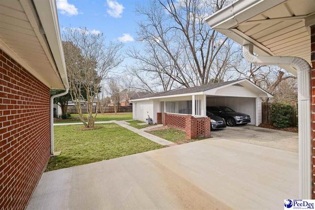 1819 Hazel Dr., Florence, SC 29501