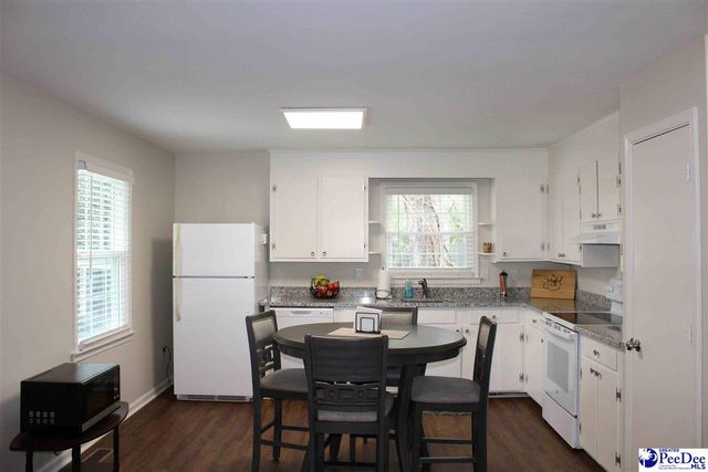 1819 Hazel Dr., Florence, SC 29501