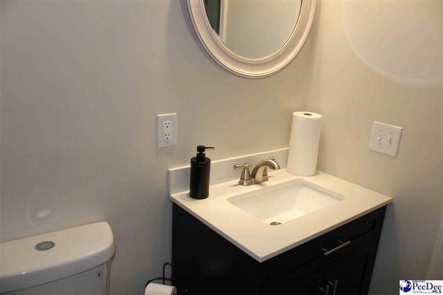 1819 Hazel Dr., Florence, SC 29501