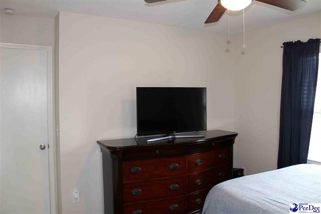 1819 Hazel Dr., Florence, SC 29501