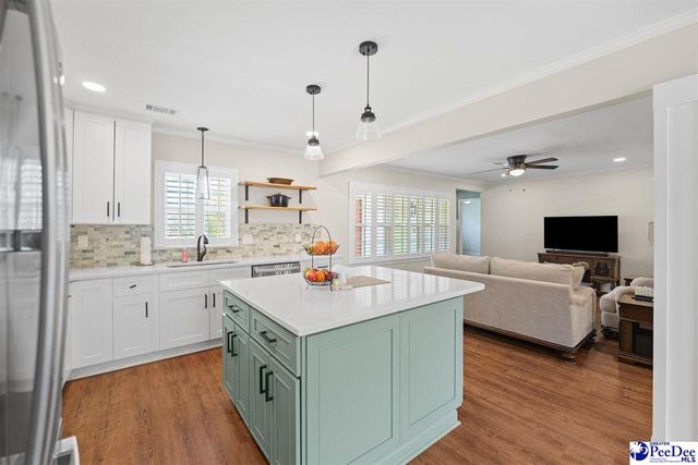 1819 Hazel Dr., Florence, SC 29501