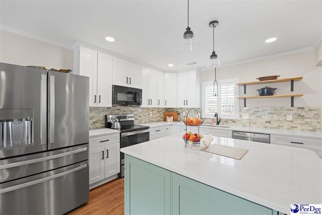 1819 Hazel Dr., Florence, SC 29501