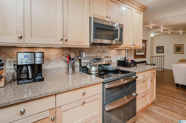 881 RIDGEWAY CIRCLE, Talladega, AL 35160