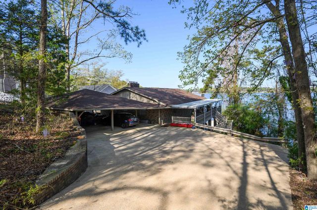 881 RIDGEWAY CIRCLE, Talladega, AL 35160