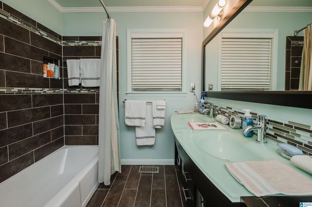 881 RIDGEWAY CIRCLE, Talladega, AL 35160