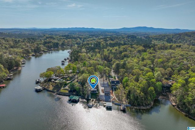 881 RIDGEWAY CIRCLE, Talladega, AL 35160